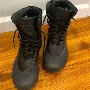 Nike ACG boot